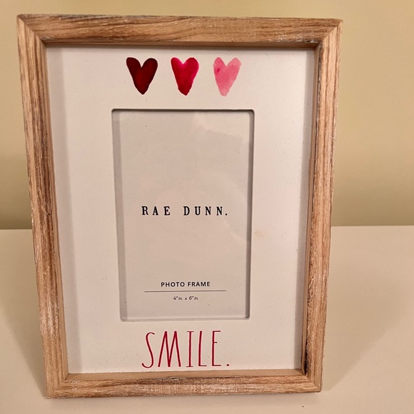 Rae Dunn Other - ❗️4/$65❗️Rae Dunn Smile heart photo frame for 4x6 photo
